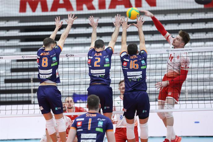 Udarec za ACH Volley v Bukarešti, čaka ga težko delo