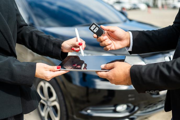 Novo leto, nove odločitve: zakaj avto ne bi smel biti impulziven nakup