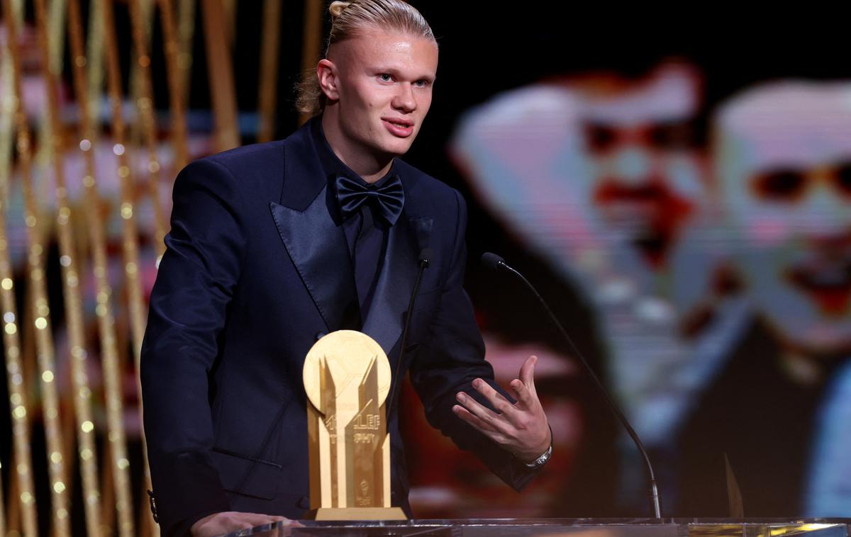 Erling Haaland Zlata žoga 2023 | Norveški napadalec Erling Haaland je športno čestital Lionelu Messiju za osmo zlato žogo, medtem ko se je Cristiano Ronaldo odločil za drugačno potezo. | Foto Guliverimage