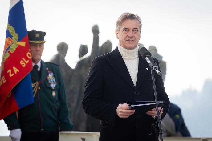 Robert Golob, Dražgoše | Osrednja slovesnost Po stezah partizanske Jelovice ob 84. obletnici dražgoške bitke, na kateri je bil slavnostni govornik premier Robert Golob. | Foto STA