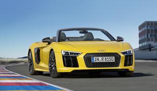 Audi R8 spyder V10 – s hitrostjo 318 km/h v lov za lepim vremenom in adrenalinom