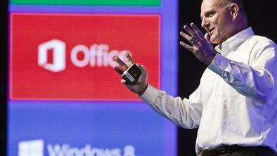 Ballmer napoveduje velik uspeh OS-ja Windows Phone 8