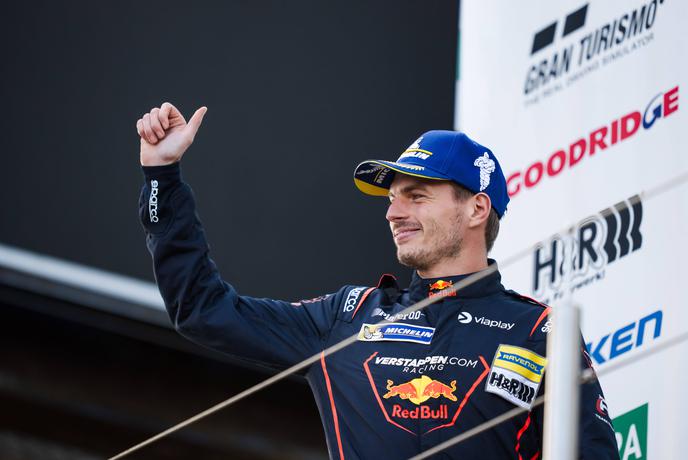 Max Verstappen slavil ob debiju na slovitem dirkališču Nordschleife