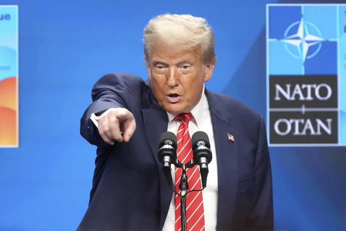Trump ne izključuje izstopa ZDA iz Nata