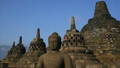 Borobudur in Prambanan - templja presežkov