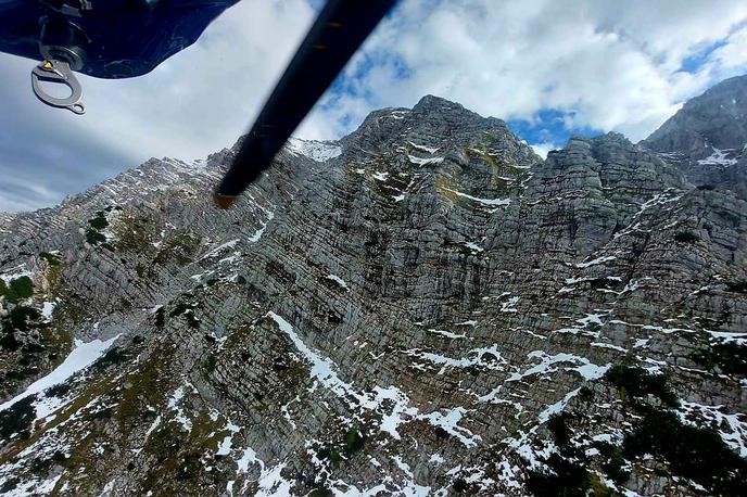 Nesreča | Pohodnik je zaradi hudih telesnih poškodb na kraju umrl.  | Foto PU Kranj