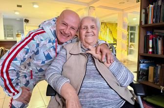 Miran Rudan razkril, kakšno vlogo ima pri 93 letih njegova mama #video