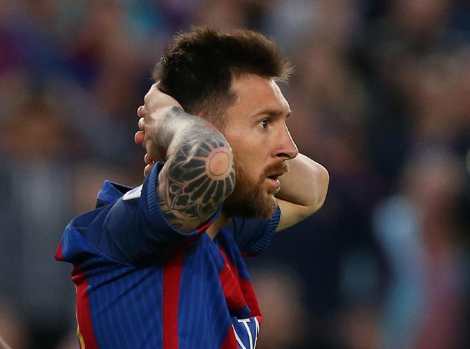Nihče ne ve, zakaj Barcelona "podpisane" nove pogodbe z Messijem do danes še ni obelodanila. | Foto: Reuters