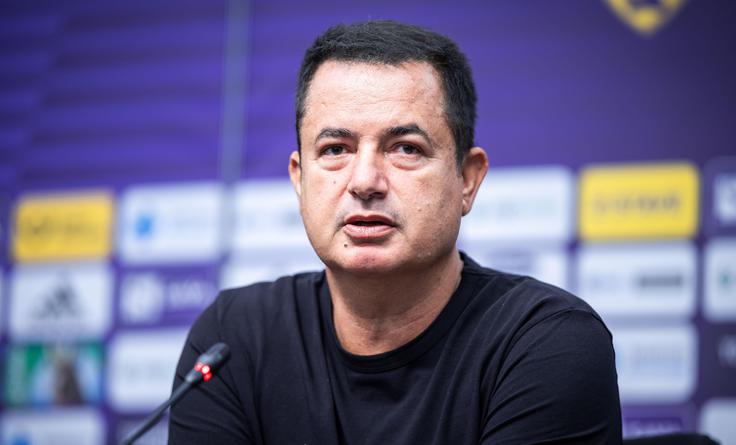 Si bosta Acun Ilicali in Zlatko Zahović segla v roke? To bi lahko postalo znano že v prihodnjih dneh. | Foto: Jure Banfi/alesfevzer.com
