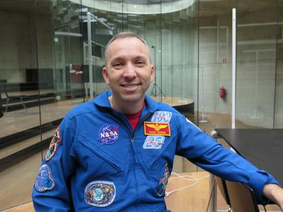 Nasino misijo Artemis III bo vodil astronavt slovenskega rod