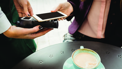 Spremembe so že tu: mobilni telefon prevzema še eno vlogo