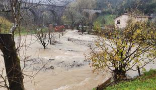 V Kanalu ob Soči še bijejo bitko, nevarnost tudi v Bohinju #foto