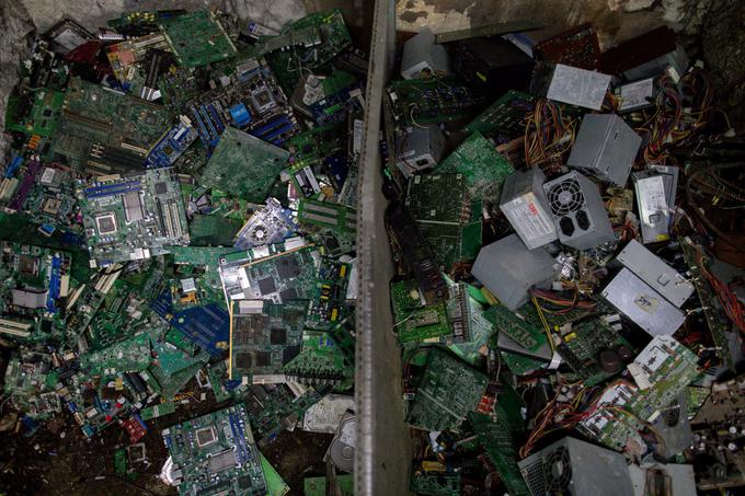 Največ elektronskih odpadkov proizvede Kitajska, sledita ji ZDA in Indija. Med deseterico največjih onesnaževalk so tudi tri evropske države, in sicer Nemčija, Velika Britanija (ki ni več članica EU) in Francija. | Foto: Reuters
