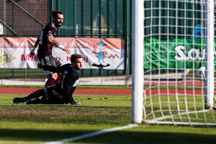 David Adam | David Adam je jeseni v PLTS branil za Tabor na sedmih tekmah. | Foto Grega Valančič/Sportida