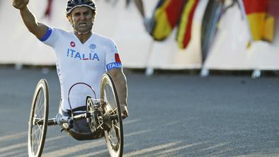 Zanardi po tretji operaciji ostaja v umetni komi