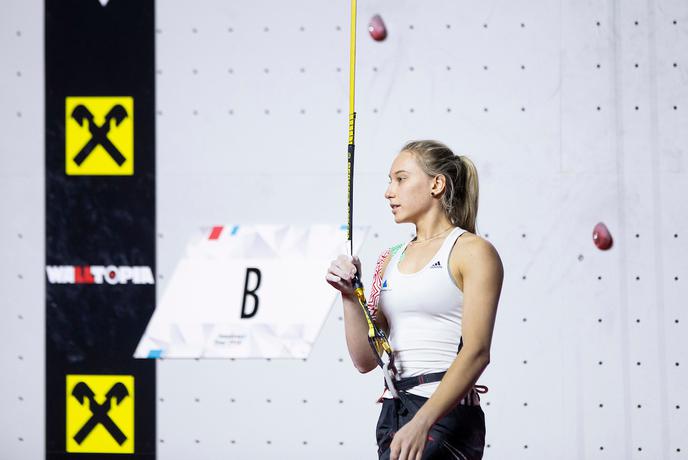 Janja Garnbret podira mejnike tudi v hitrosti: prvič pod 10 sekundami