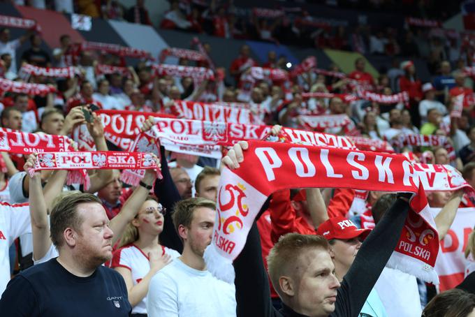 Poljski navijači niso imeli razlogov za zadovoljstvo. | Foto: Guliverimage/Vladimir Fedorenko