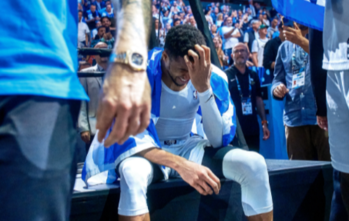 Grčija, Giannis Antetokounmpo | Giannis Antetokounmpo je z Grčijo na letošnjem EP osvojil prvo medaljo z reprezentanco. | Foto FIBA