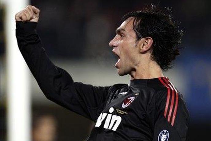 Livorno osvojil večno mesto, Nesta rešil Milan