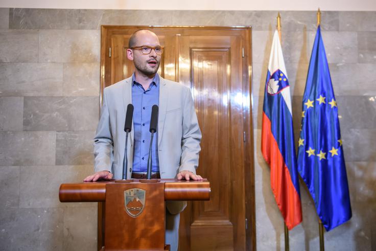 Vodja poslanske skupine Levice Matej Tašner Vatovec je poudaril, da združena sredina, zbrana okrog Marjana Šarca, Levice ne želi videti v vladi. | Foto: STA ,