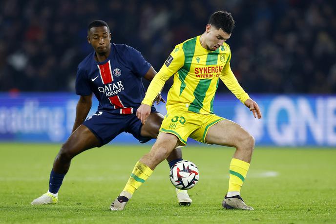PSG le do točke, Marseillu derbi za drugo mesto