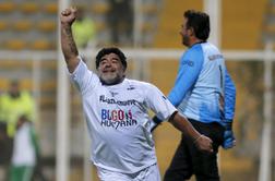 Maradona z incidentom končal prijateljsko tekmo