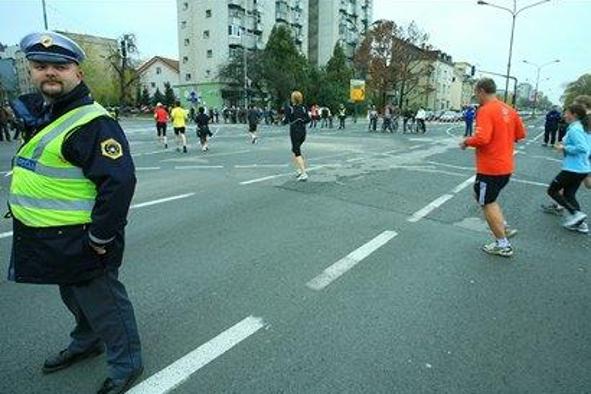 V času maratona središče mesta zaprto