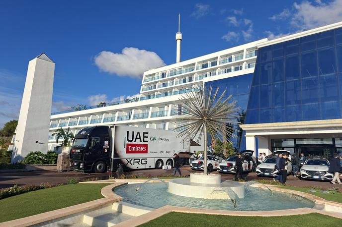 medijski dan UAE Team Emirates XRG | Kolesarji ekipe UAE Emirates se na novo sezono pripravljajo v odličnih razmerah, ki jih ponuja okolje Benidorma, sredozemskega New Yorka. Tudi sredi decembra so temperature povsem spomladanske, cene pa izredno ugodne. | Foto Alenka Teran Košir