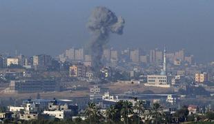 Izrael nadaljuje napade na Gazo; nove žrtve