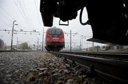 Železniški promet med Kranjem in Ljubljano spet poteka