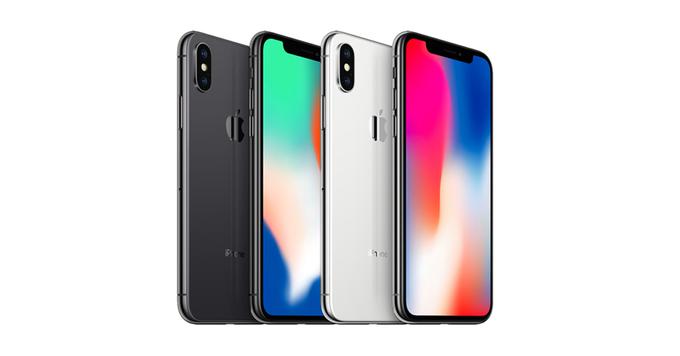 V prodajni ponudbi Telekoma Slovenije bodo vse razpoložljive različice pametnega telefona iPhone (izbira med dvema barvama, obakrat pa še izbira med dvema različicama glede shrambnega prostora). | Foto: 