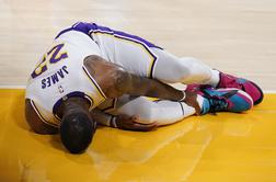 Šok za Los Angeles Lakers: huda poškodba LeBrona Jamesa #video