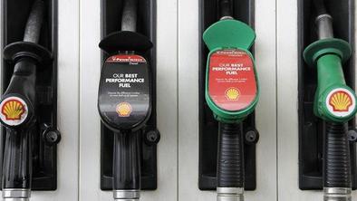 BP in Shell več let usklajevala svoje cene goriva?