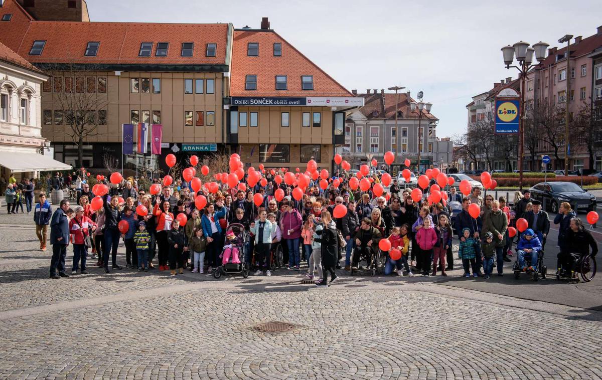 Rdeči baloni | Pohod z rdečimi baloni leta 2019 | Foto STA