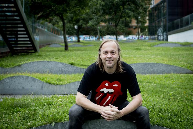 Miro Majcen je priznani slovenski fotograf. S fotografijo ga je prvič seznanil njegov oče, ki je vodil šolski fotokrožek. Sam se s profesionalnim fotografiranjem ukvarja že več kot 15 let.  | Foto: Ana Kovač