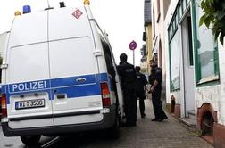 Na Bavarskem po priznanju, da je nekatere dojenčke ubila, aretirali mater