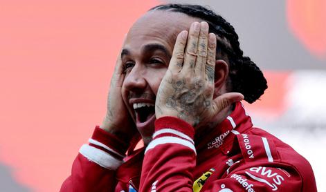 Hamilton znova piše zgodovino, prva zmaga zanj in za Ferrari na šprintu