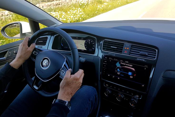 Volkswagen e-golf - prenova | Foto: Jure Gregorčič