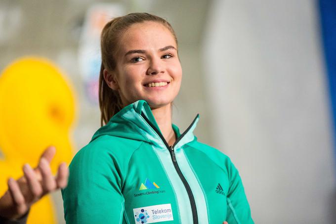 Mladi slovenski športniki so v Buenos Airesu osvojili že več medalj, med njimi tudi plezalka Vita Lukan, ki je bila v kombinaciji športnega plezanja odlična druga.  | Foto: Žiga Zupan/Sportida