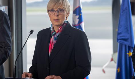 Predsednica si želi več pooblastil, javnost pa to zavrača