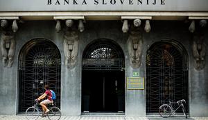Dobiček bank v Sloveniji je strmoglavil