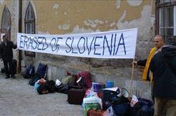 Hrovat ustavnemu sodišču pojasnil neusklajenost evidenc izbrisanih