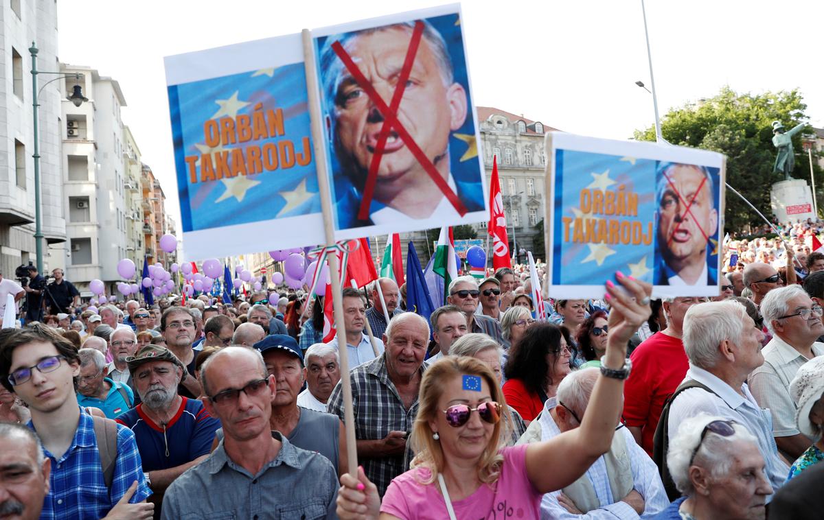 Protest v Budimpešti proti do Evrope sovražni politiki predsednika madžarske vlade Viktorja Orbana. | Foto Reuters