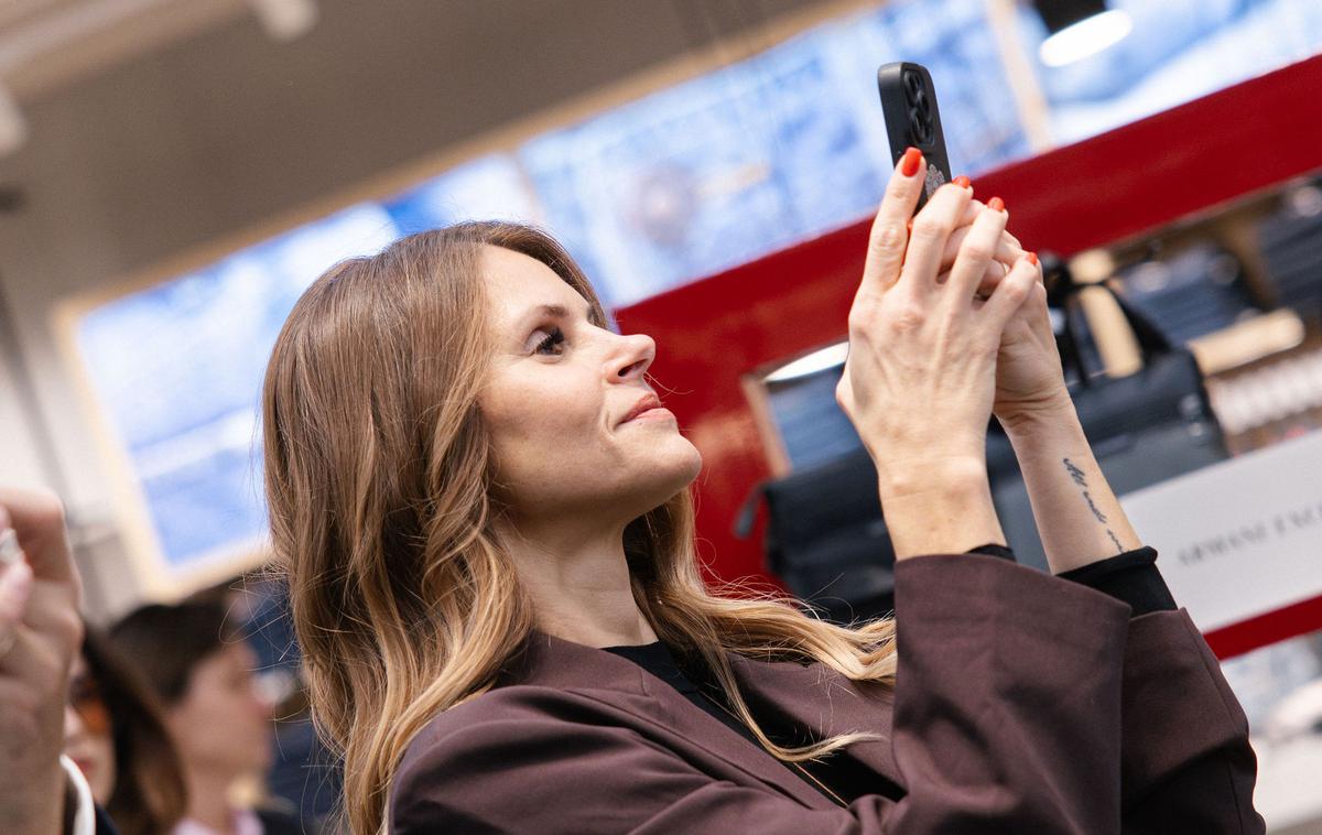 Fashion&Friends odprtje | Teja Jugovic, na družabnih omrežjih znana kot Cool Mamacita, na odprtju nove ljubljanske modne trgovine | Foto Nika Uran