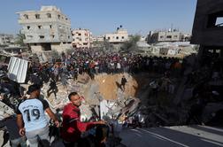 Vrstijo se pozivi Izraelu, naj konča napade na Gazo