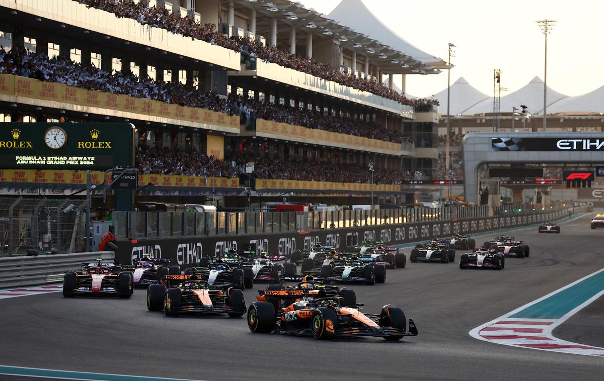 Abu Dabi formula 1 štart | Štart VN Abu Dabija, s katero se je končala letošnja sezona formula ena | Foto Reuters