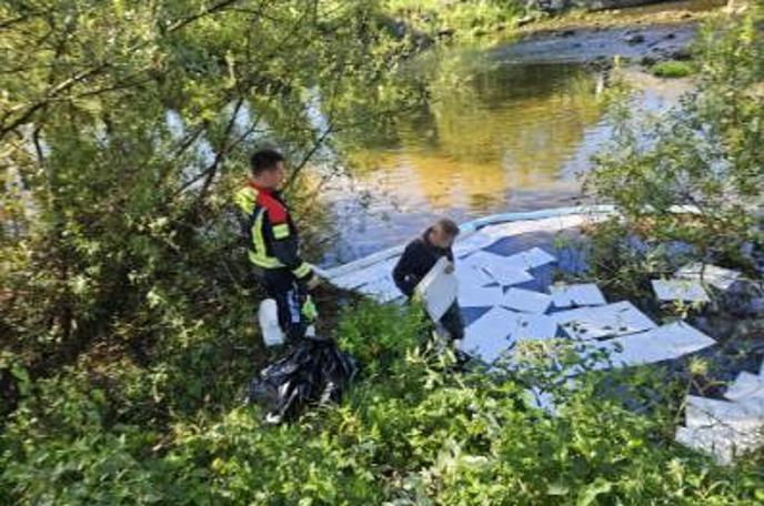reka Unica, onesnaženje, nafta, izliv | Unica je ena najbolj zaščitenih evropskih rek, v njej pa prebivata tudi potočna postrv in riba lipan, ki na reko privabita ribiče iz vsega sveta. | Foto Civilna zaščita za Notranjsko