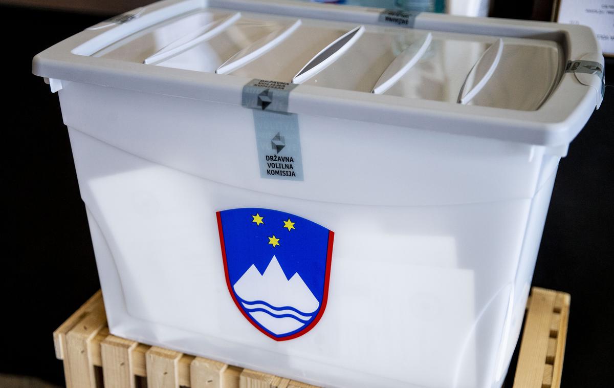 Predčasne volitve v državni zbor 2022 | Slovenija je bila do leta 2016 edina evropska država, v kateri so bili mediji in državljani pred volitvami kaznovani za razpravo in mnenja. | Foto Ana Kovač
