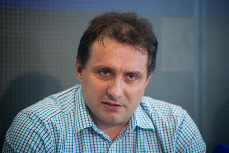 "Nikoli nisem komentiral kliničnega centra, zdaj pa ga, ker je Kenda v preteklosti zelo rad komentiral podobne zadeve v zvezi z mano, zaradi katerih on zdaj joče." | Foto: Bor Slana