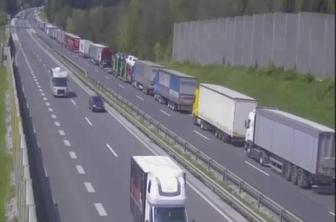 Štajerska avtocesta ponovno odprta. Umrla ena oseba.